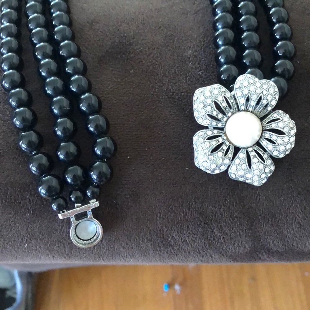 Necklace - Picture 3 of 5